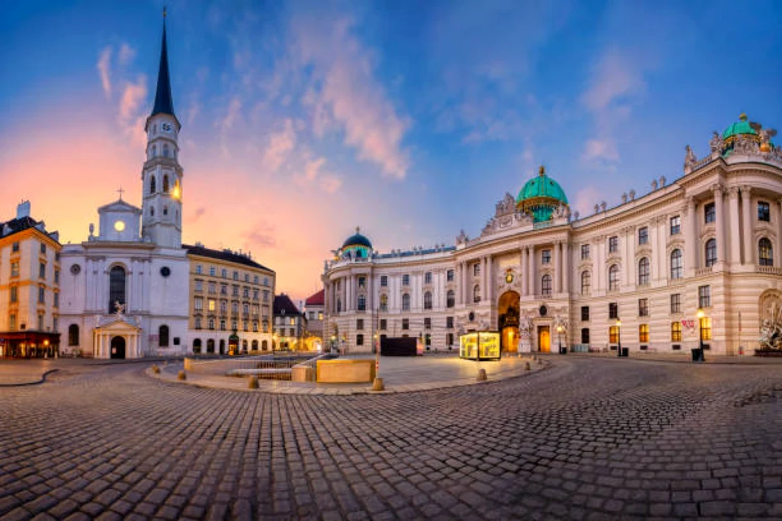 Experiența nefericită a unei tinere care și-a rezervat vacanța în Austria: „Niciun răspuns concret, nici banii înapoiați” Experiența nefericită a unei tinere care și-a rezervat vacanța în Austria: „Niciun răspuns concret, nici banii înapoiați”