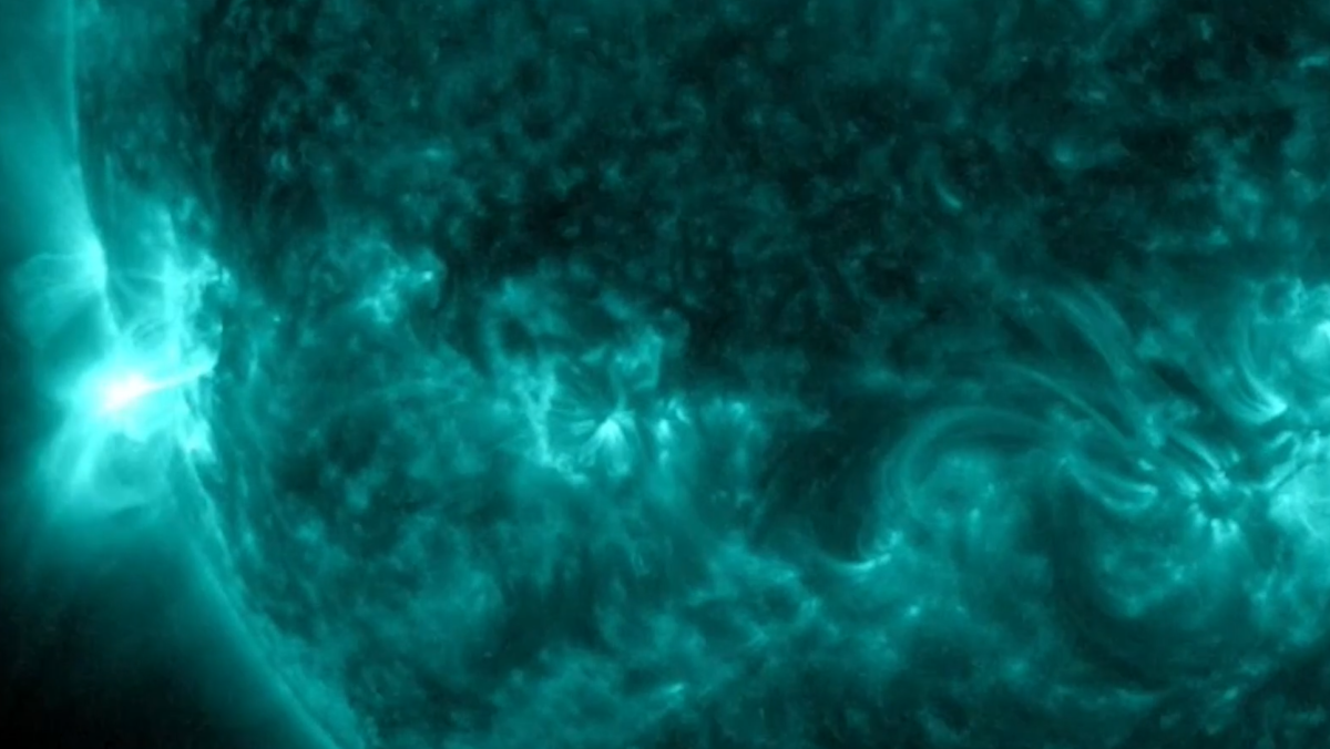NASA a publicat imagini spectaculoase surprinse în timpul unei explozii solare NASA a publicat imagini spectaculoase surprinse în timpul unei explozii solare