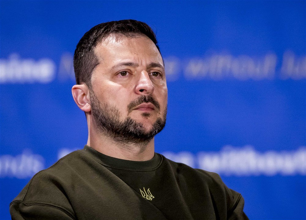 Zelenski s-a întâlnit la Dnipro cu membrii înaltului comandament al armatei ucrainene