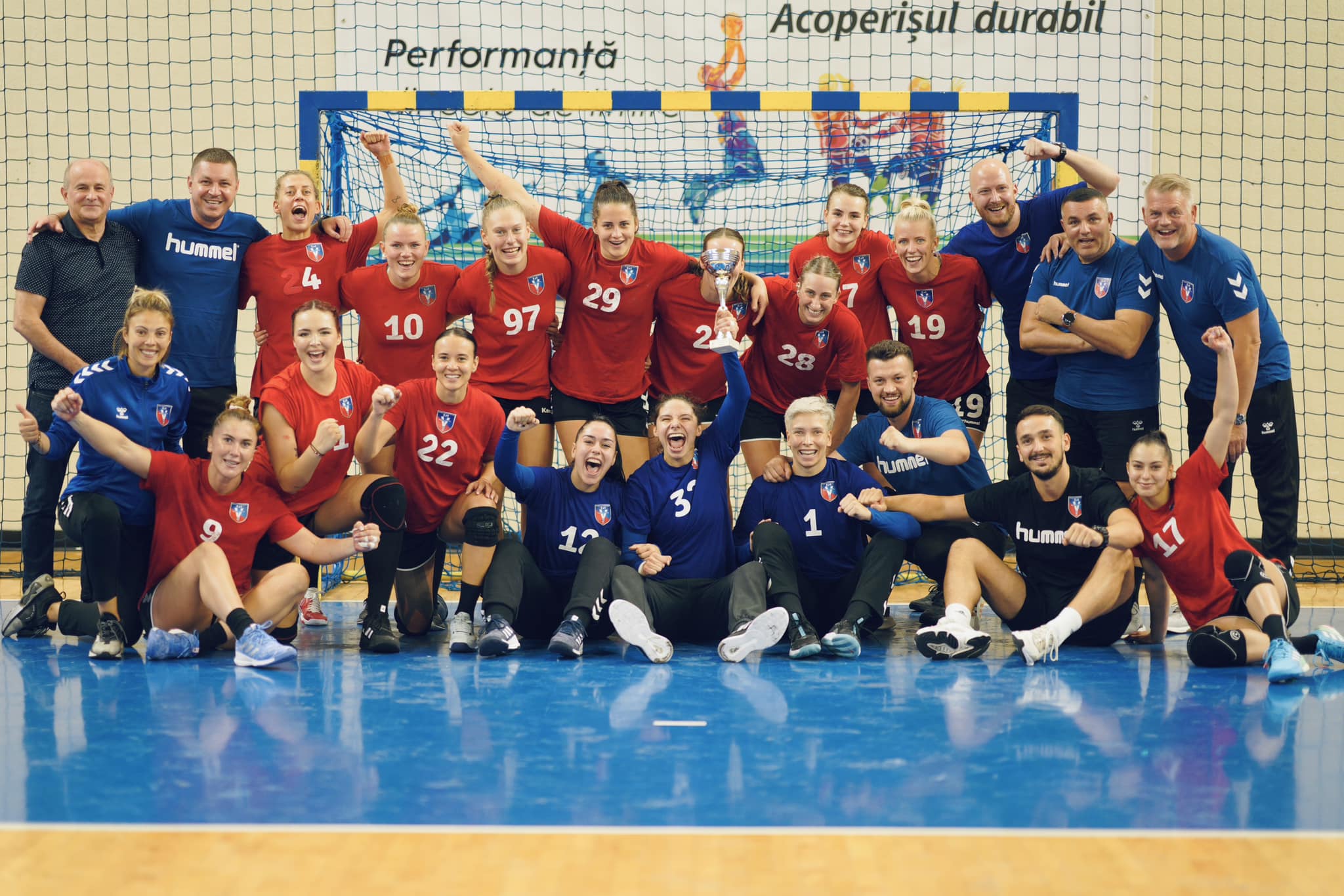 SCM Râmnicu Vâlcea a câștigat Cupa Corona de la Brașov