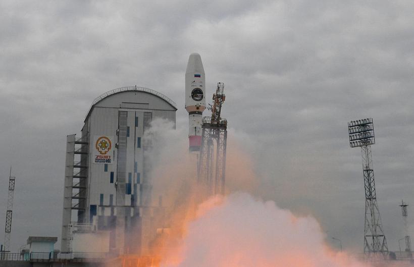 După aproape 50 de ani, Rusia ajunge din nou pe Lună. Sonda va avea misiunea de a preleva mostre şi de a analiza solul lunar După aproape 50 de ani, Rusia ajunge din nou pe Lună. Sonda va avea misiunea de a preleva mostre şi de a analiza solul lunar