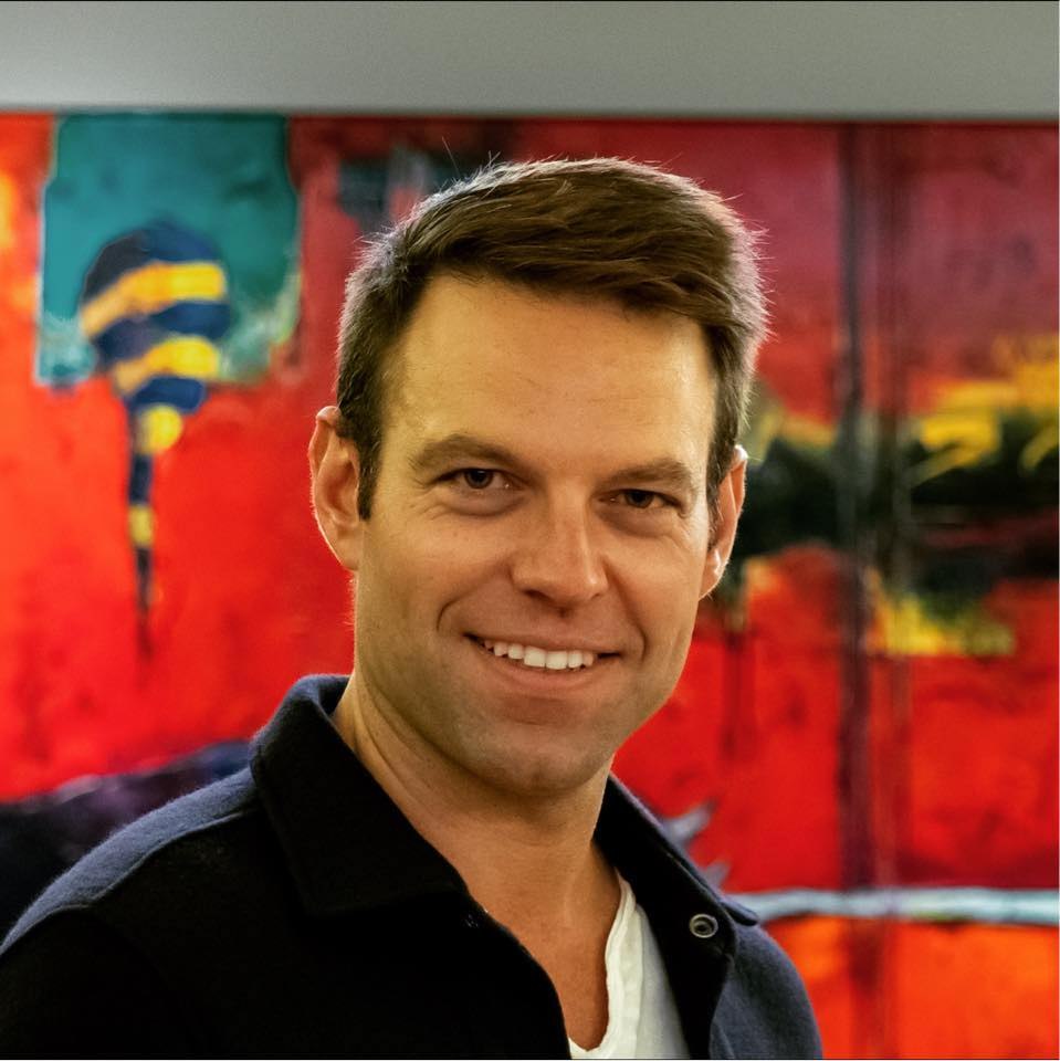 Un fost broker de la Goldman Sachs, care nu a făcut niciodată politică, ales la conducerea partidului de opoziție din Grecia