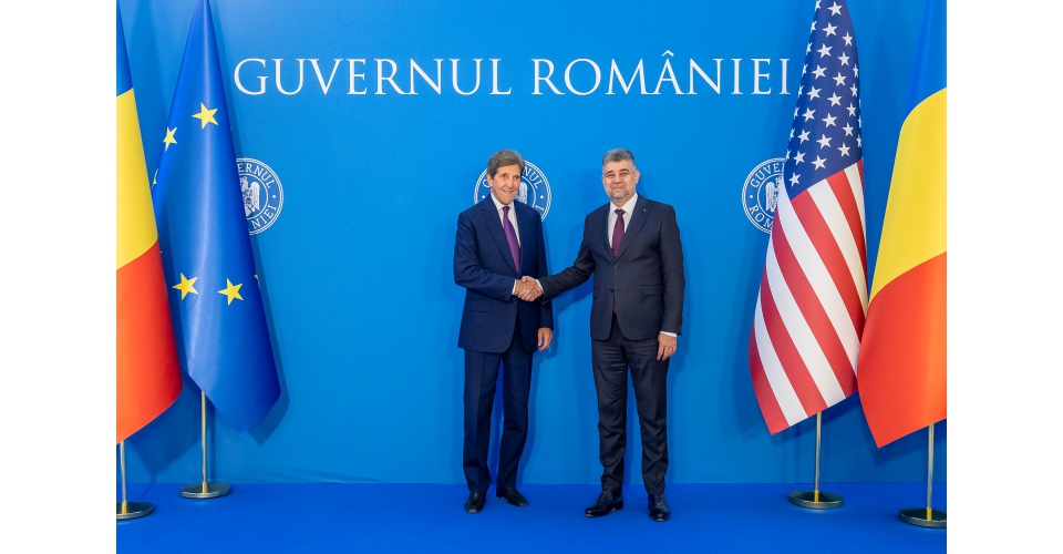 VIDEO | Marcel Ciolacu a discutat cu John Kerry, reprezentantul special al președintelui Joe Biden pe probleme climatice VIDEO VIDEO | Marcel Ciolacu a discutat cu John Kerry, reprezentantul special al președintelui Joe Biden pe probleme climatice VIDEO