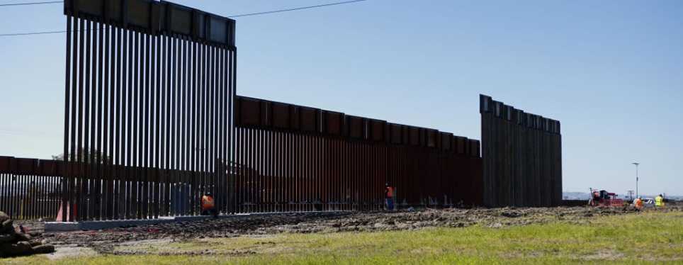USA: Președintele Biden continuă construcția zidului la granița cu Mexicul, început de rivalul său Trump USA: Președintele Biden continuă construcția zidului la granița cu Mexicul, început de rivalul său Trump