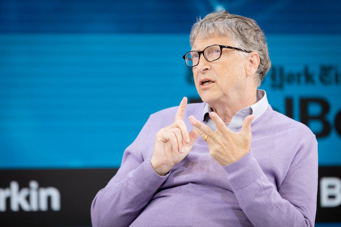 Tupeu de miliardar: Bill Gates, acuzat că investește în producția de carne artificială sub pretextul prevenirii schimbării climatice doar pentru a-și umple buzunarele Tupeu de miliardar: Bill Gates, acuzat că investește în producția de carne artificială sub pretextul prevenirii schimbării climatice doar pentru a-și umple buzunarele