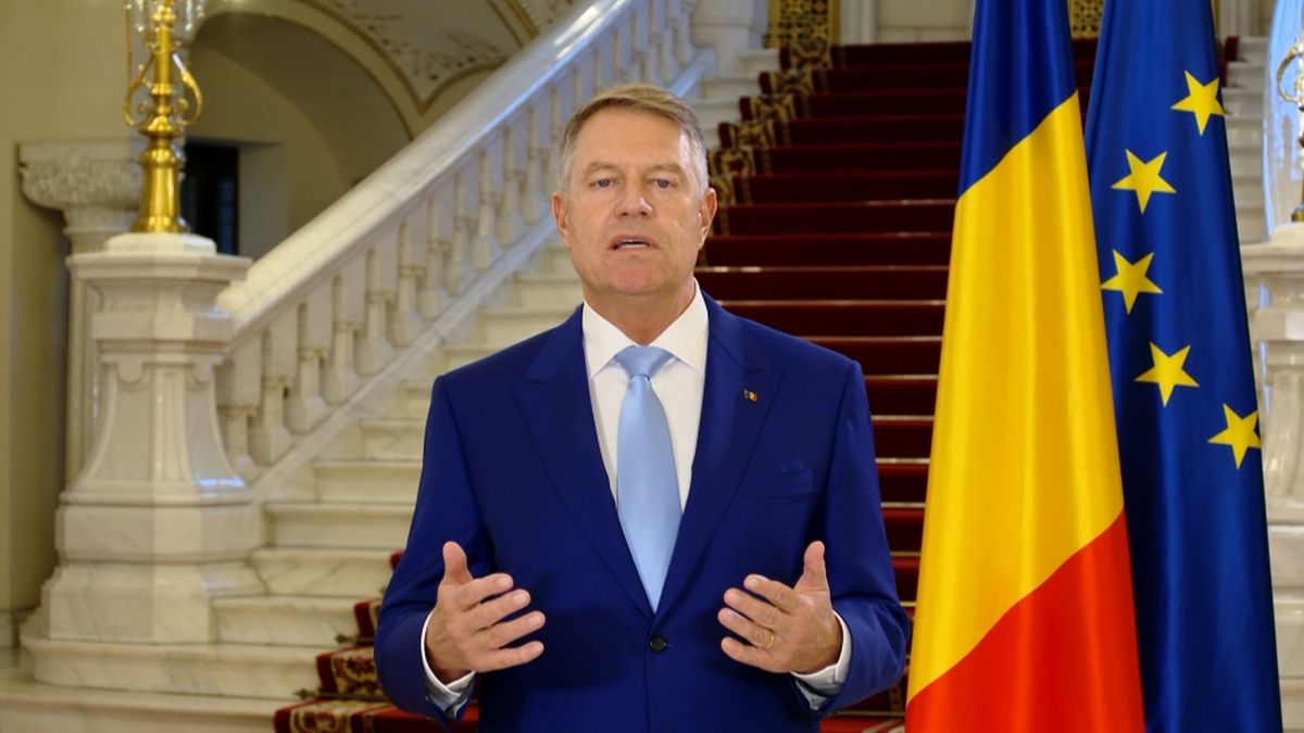 GAFA de proporții a președintelui Klaus Iohannis la primul său discurs public din 2024 a stârnit zâmbete jenate. Cum a denumit statul Chile GAFA de proporții a președintelui Klaus Iohannis la primul său discurs public din 2024 a stârnit zâmbete jenate. Cum a denumit statul Chile