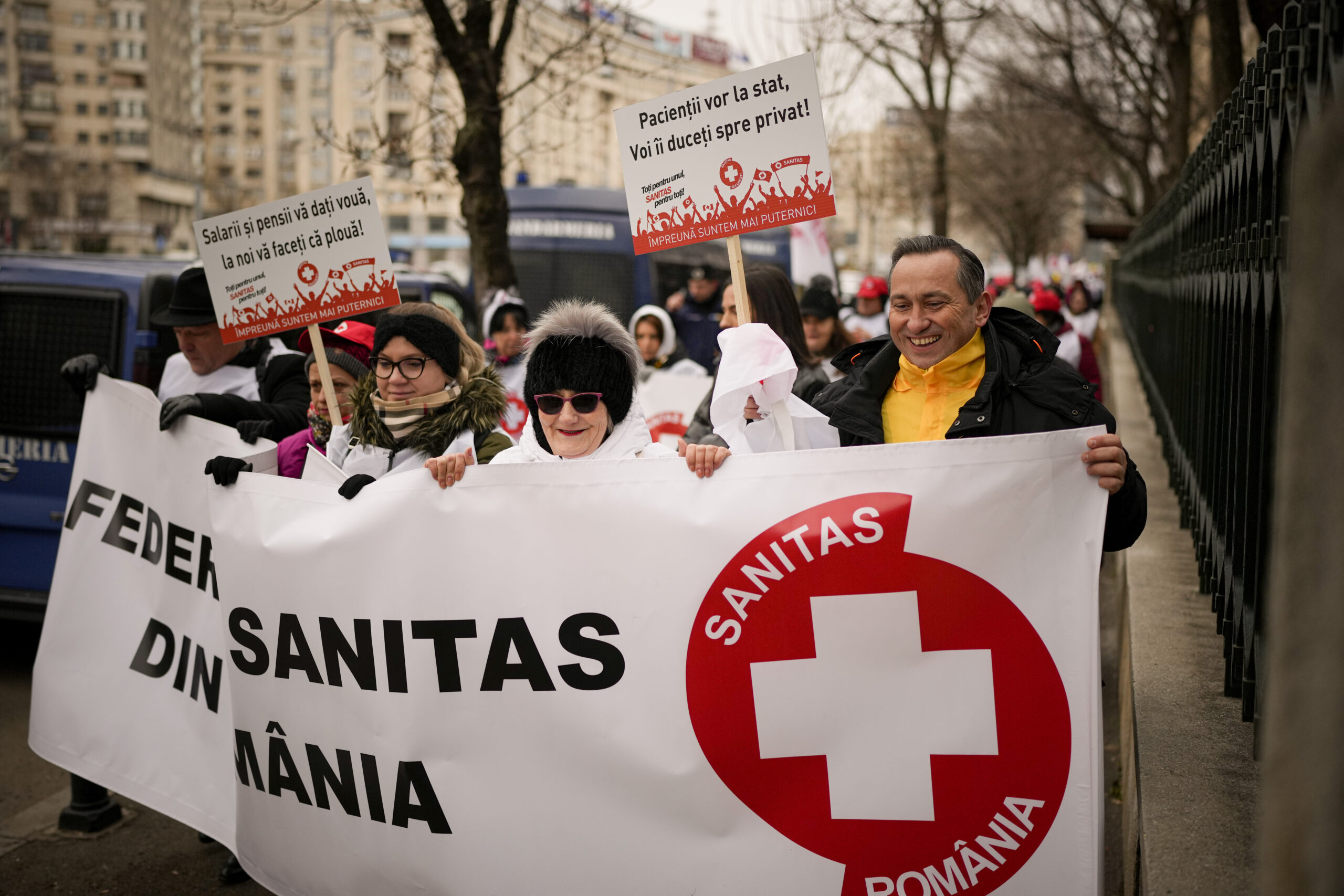 Salariile din Sănătate cresc cu 15%