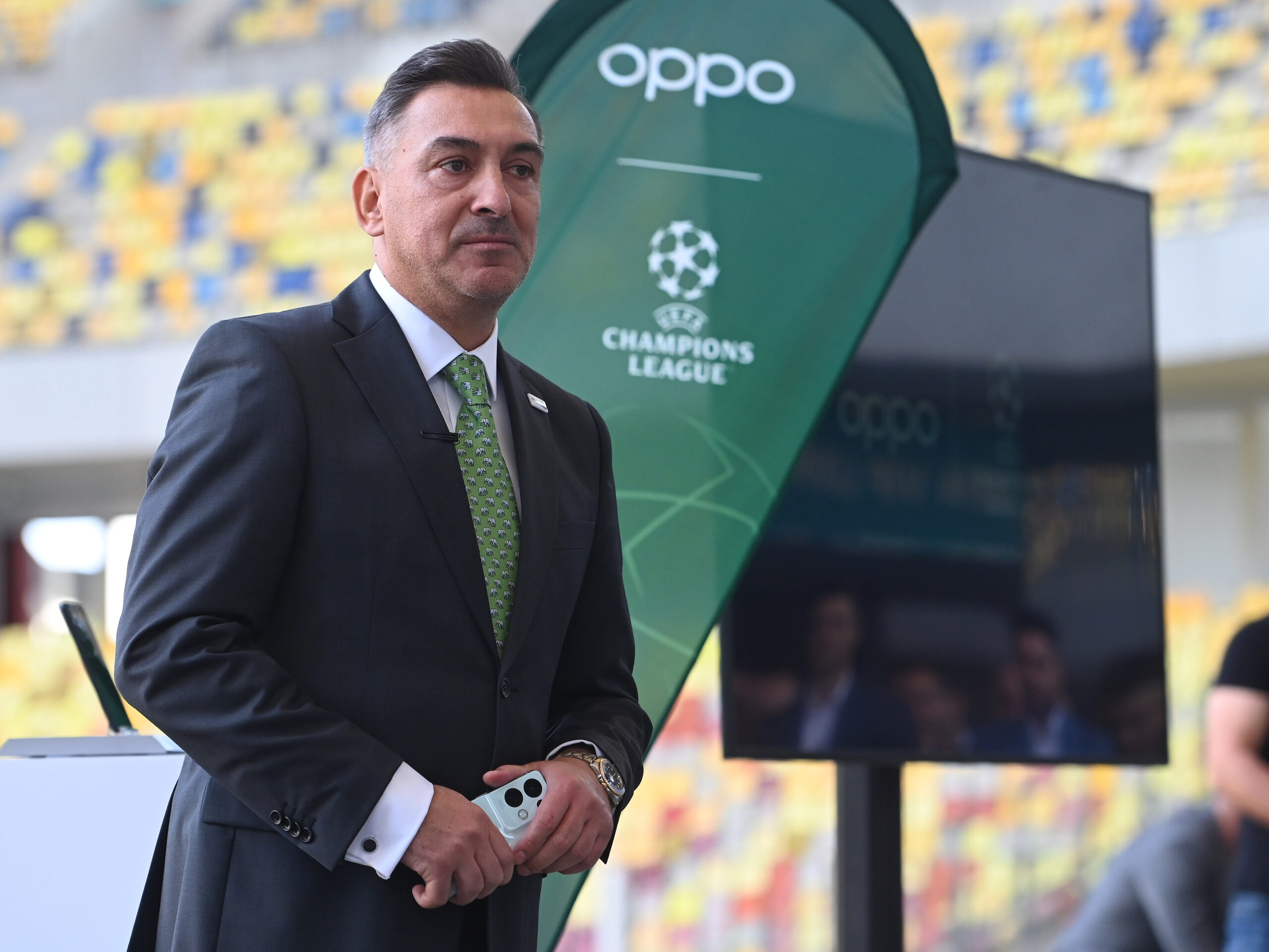 O tânără l-a emoționat pe Ilie Dumitrescu