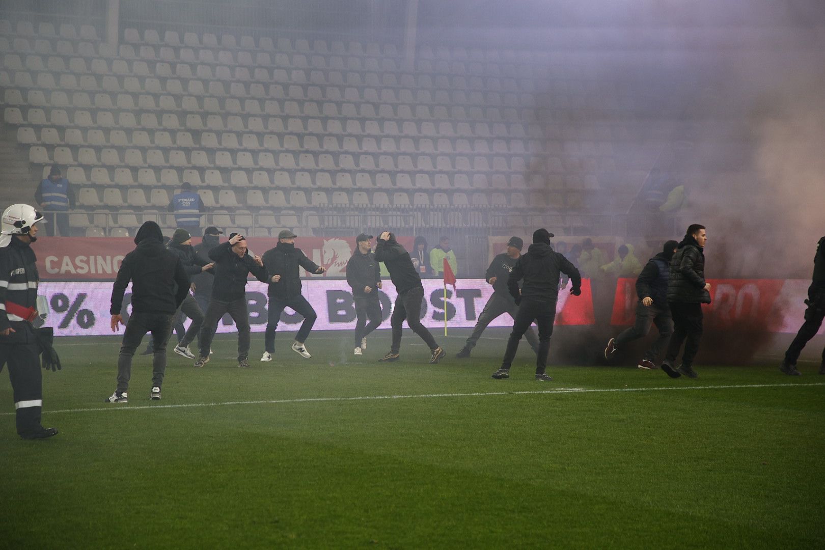 Reacție incredibilă a căpitanului de la Dinamo despre pumnii împărțiți de suporteri la Dinamo