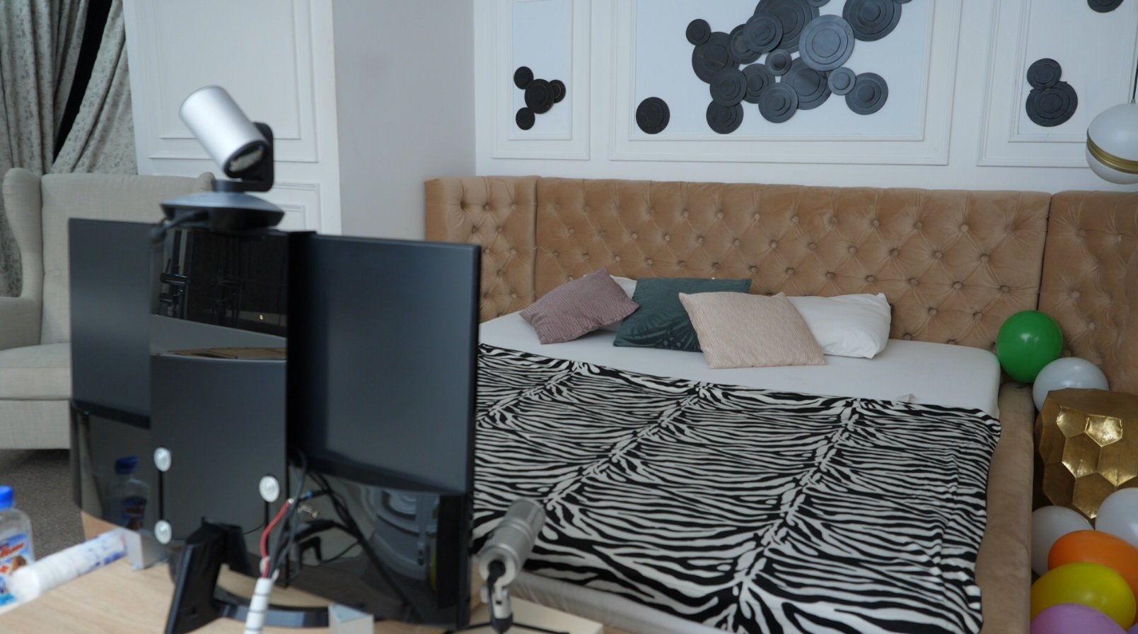 500.000 De Modele Din Industria Videochat-ului Trebuie Să-și Declare Veniturile La ANAF, După Intrarea în Vigoare A Unei Directive Europene 500.000 De Modele Din Industria Videochat-ului Trebuie Să-și Declare Veniturile La ANAF, După Intrarea în Vigoare A Unei Directive Europene