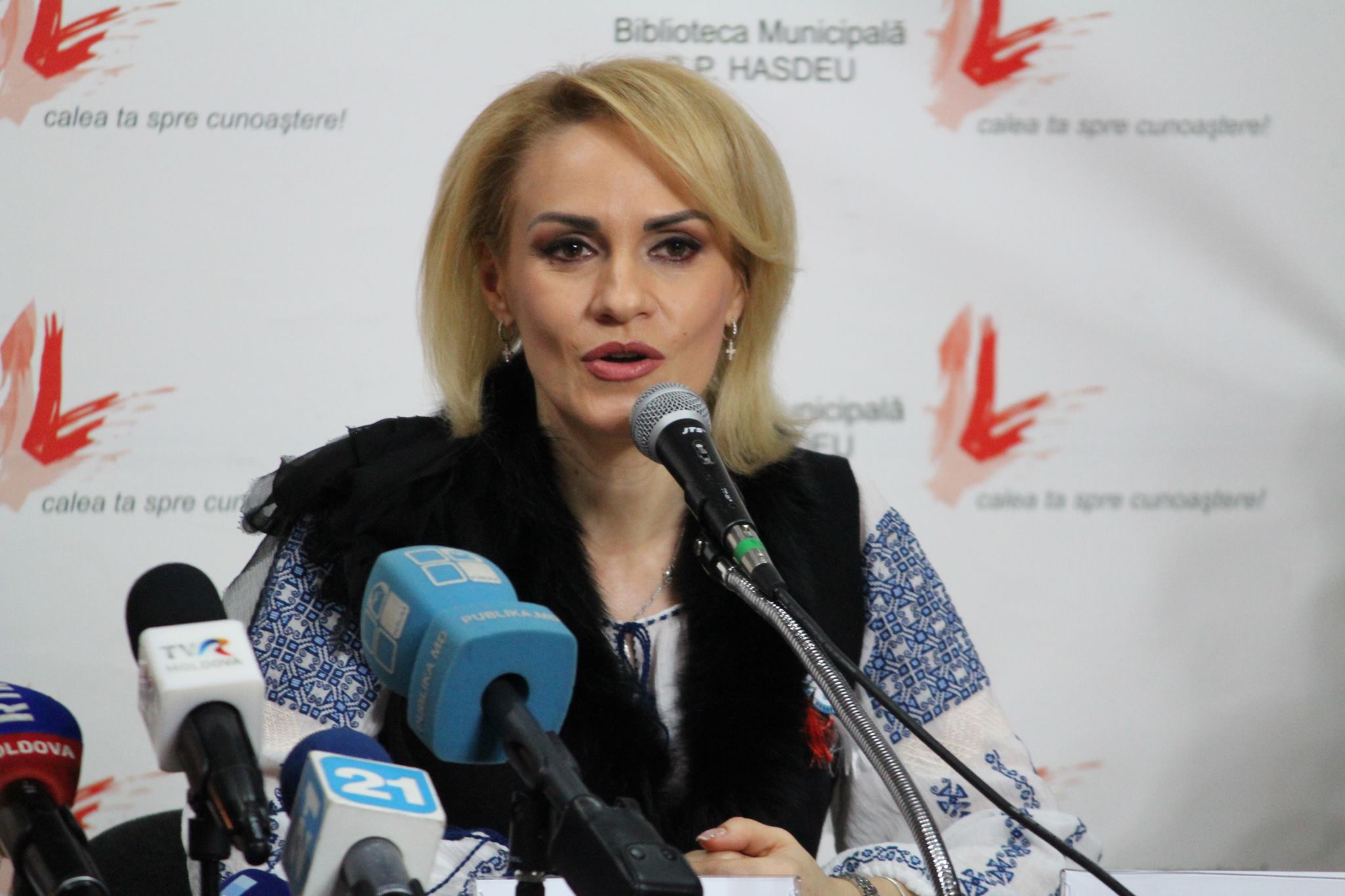 „Accept orice invitație de a participa la o dezbatere!”. Singura condiție pusă îl vizează direct pe Nicușor Dan