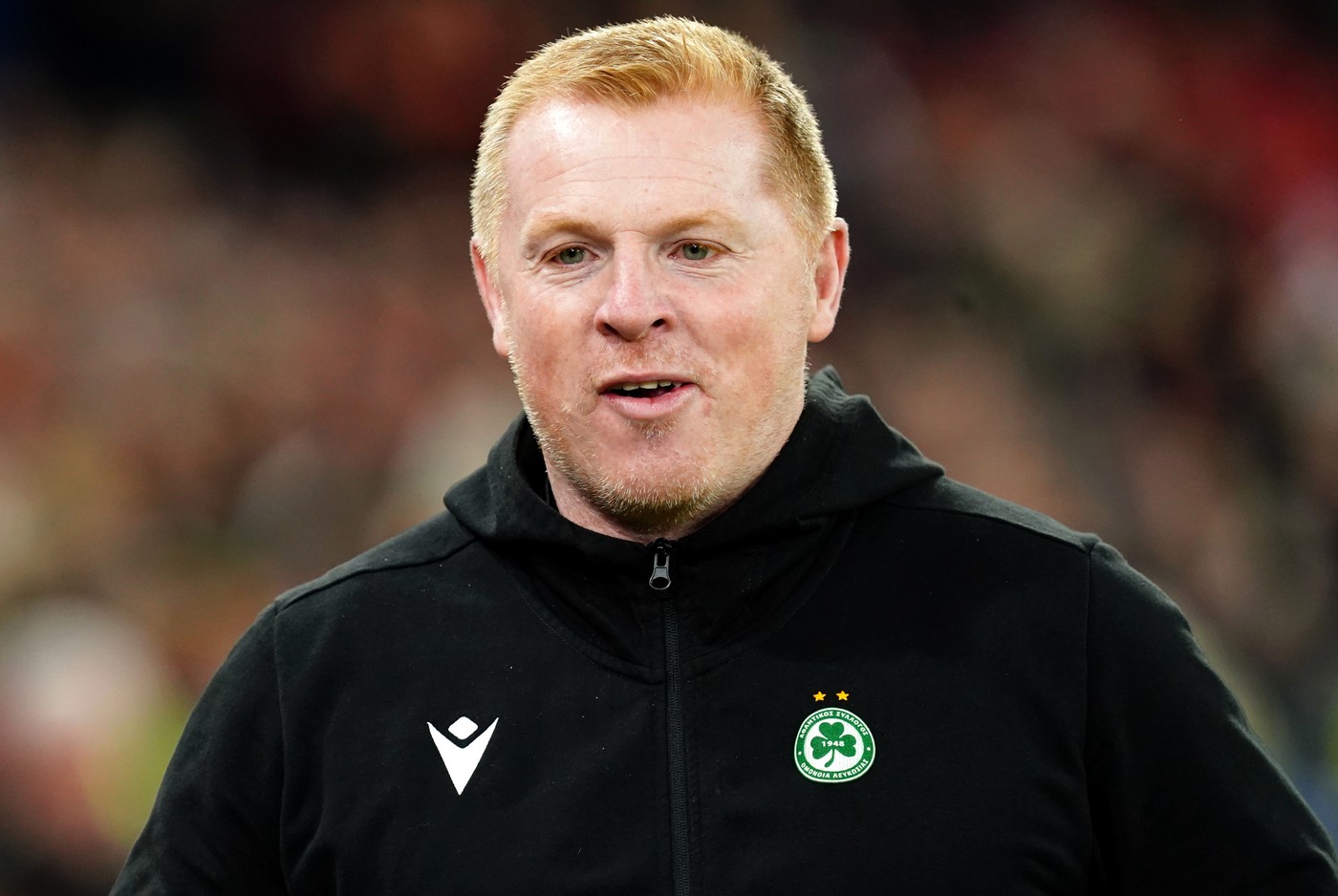 Antrenorul pe care Dan Șucu îl vrea la Rapid s-a trezit cu cauciucurile tăiate înaintea marelui derby! De ce nu s-a mai obosit să facă plângere la poliție