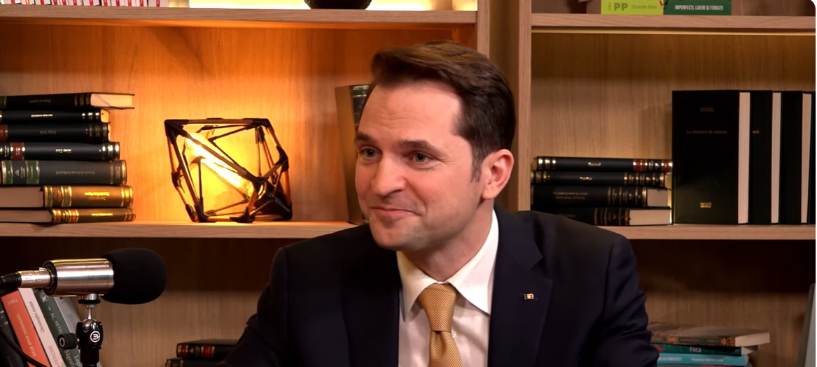 „Se ÎNCHEIE un mandat al lui Nicușor Dan și va fi ultimul” „Se ÎNCHEIE un mandat al lui Nicușor Dan și va fi ultimul”