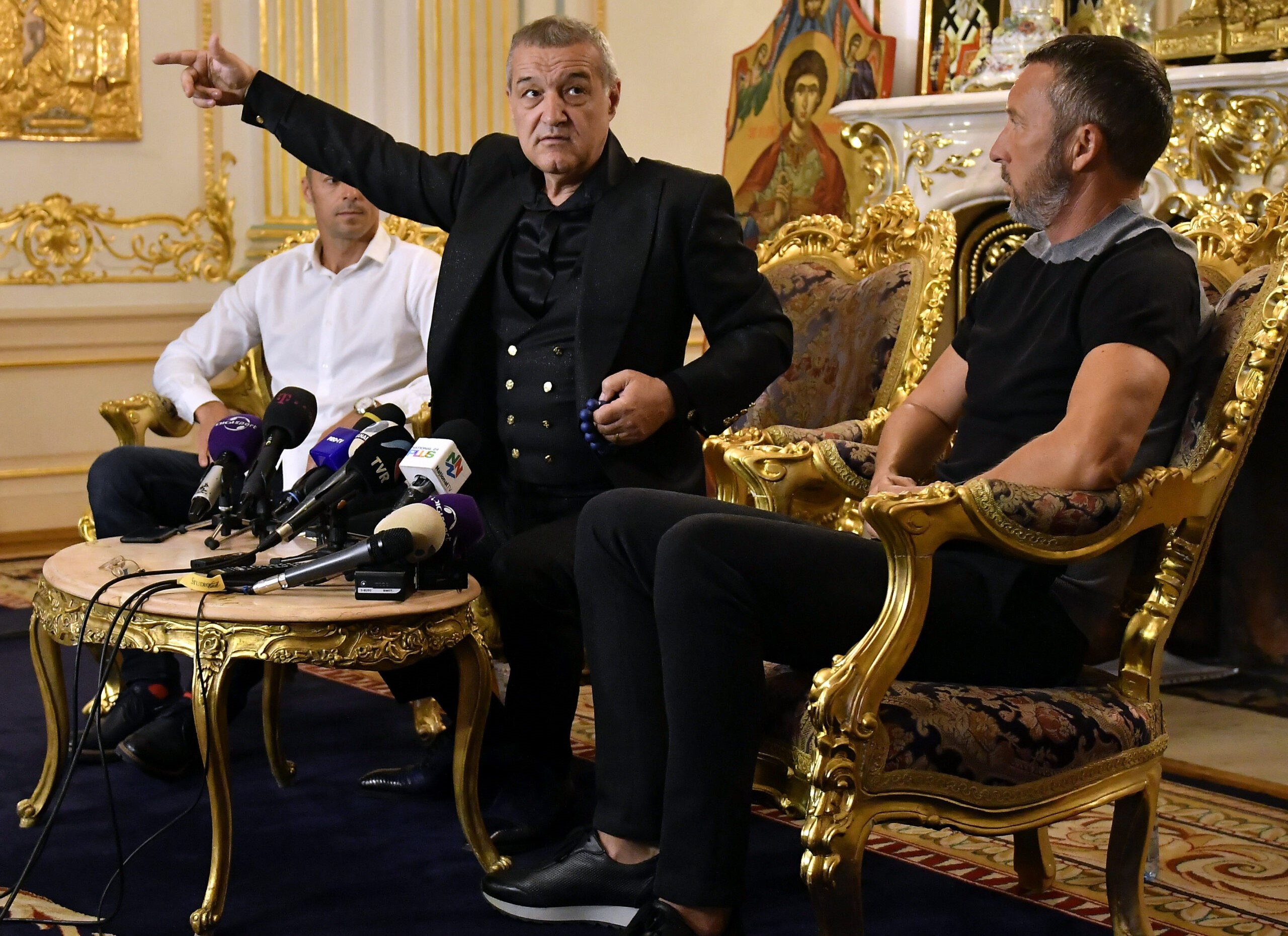 Ce transfer a făcut Gigi Becali! L-a adus peste capul antrenorilor, fără să fie dorit de Meme Stoica