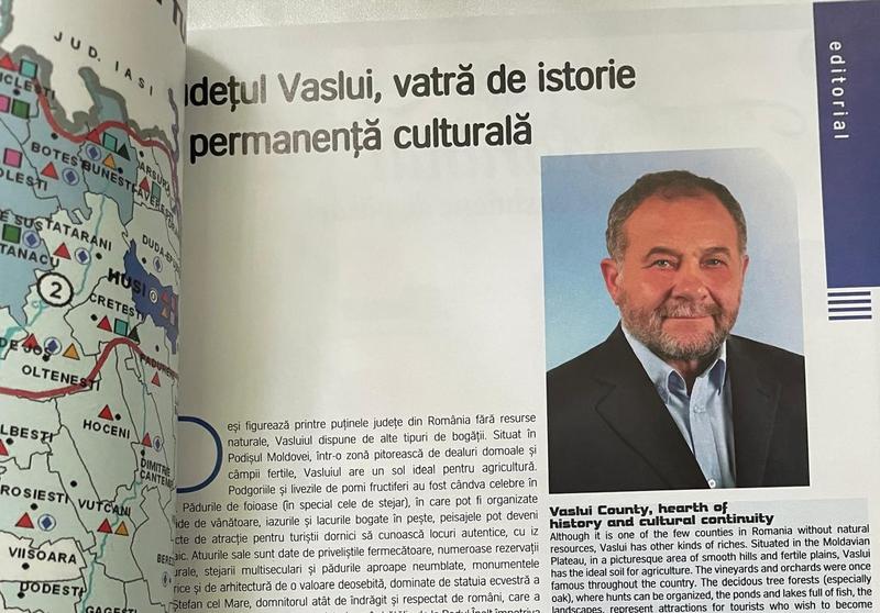 Olimpicii la Matematică din Vaslui au primit un album cu un discurs al lui Dumitru BUZATU, judecat pentru luare de MITĂ Olimpicii la Matematică din Vaslui au primit un album cu un discurs al lui Dumitru BUZATU, judecat pentru luare de MITĂ