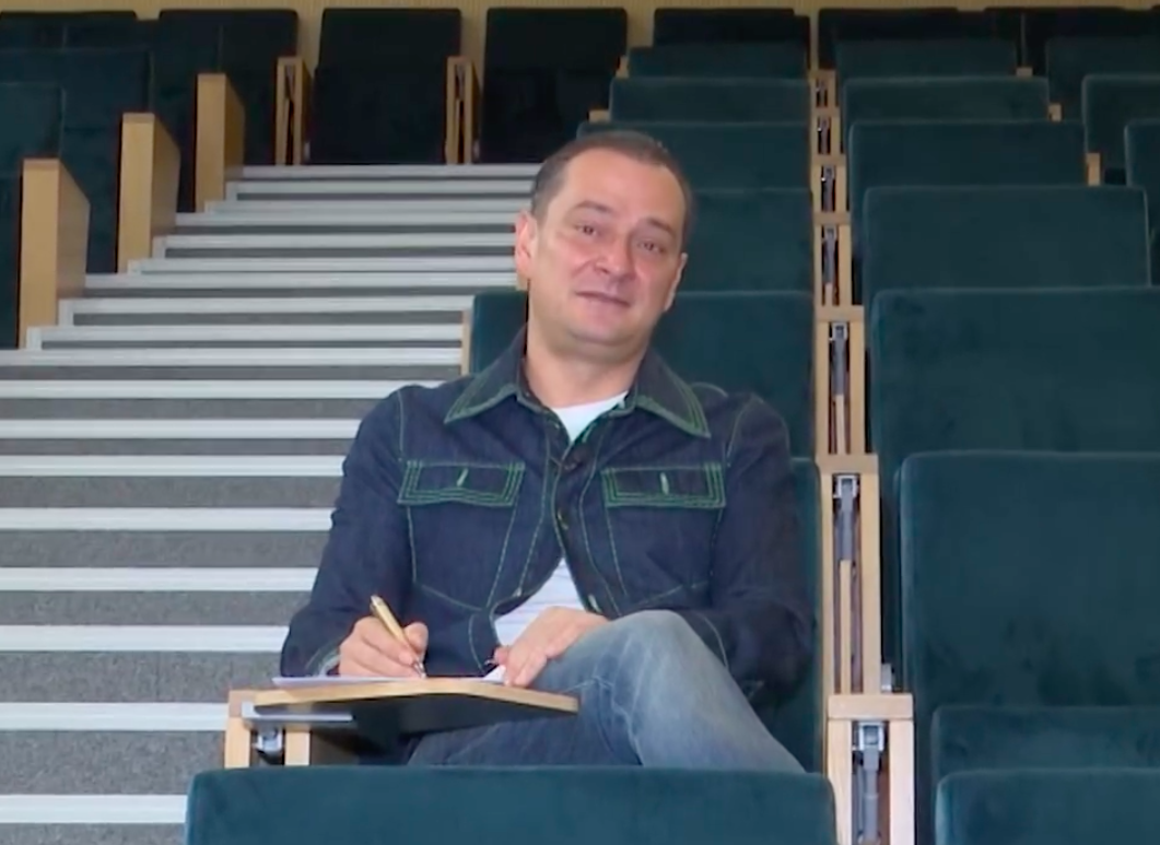 Cred cu tărie că familia și școala ne definesc viața și ne determină să fim ceea ce suntem