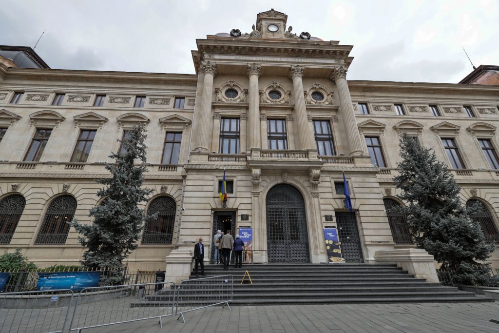 BNR A Aprobat Achiziția Porsche Bank De Către Dan Ostahie, Proprietarul Altex. Noul Nume Al Instituției Financiare BNR A Aprobat Achiziția Porsche Bank De Către Dan Ostahie, Proprietarul Altex. Noul Nume Al Instituției Financiare