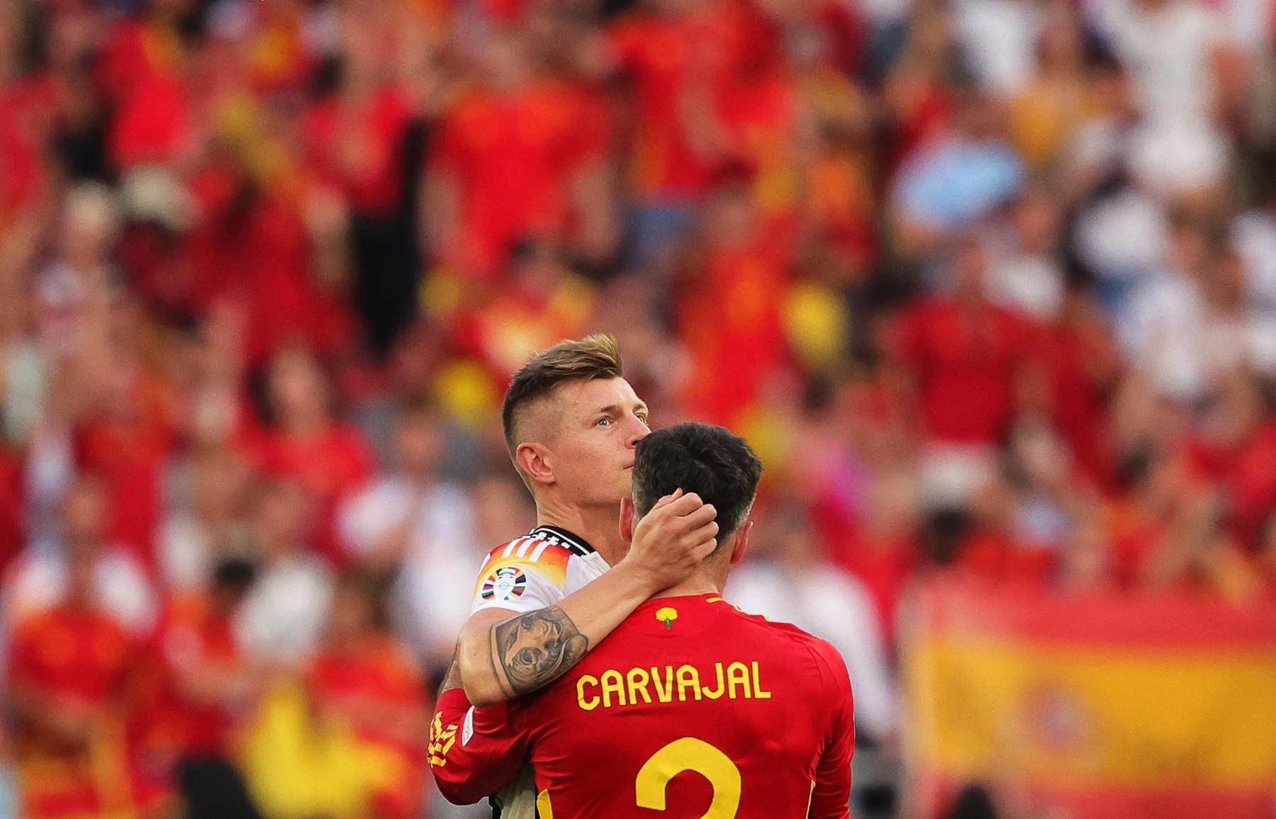 Nu s-a văzut la TV, dar va rămâne în istoria EURO 2024. Ce au făcut patru fotbaliști iberici când l-au văzut pe Toni Kroos