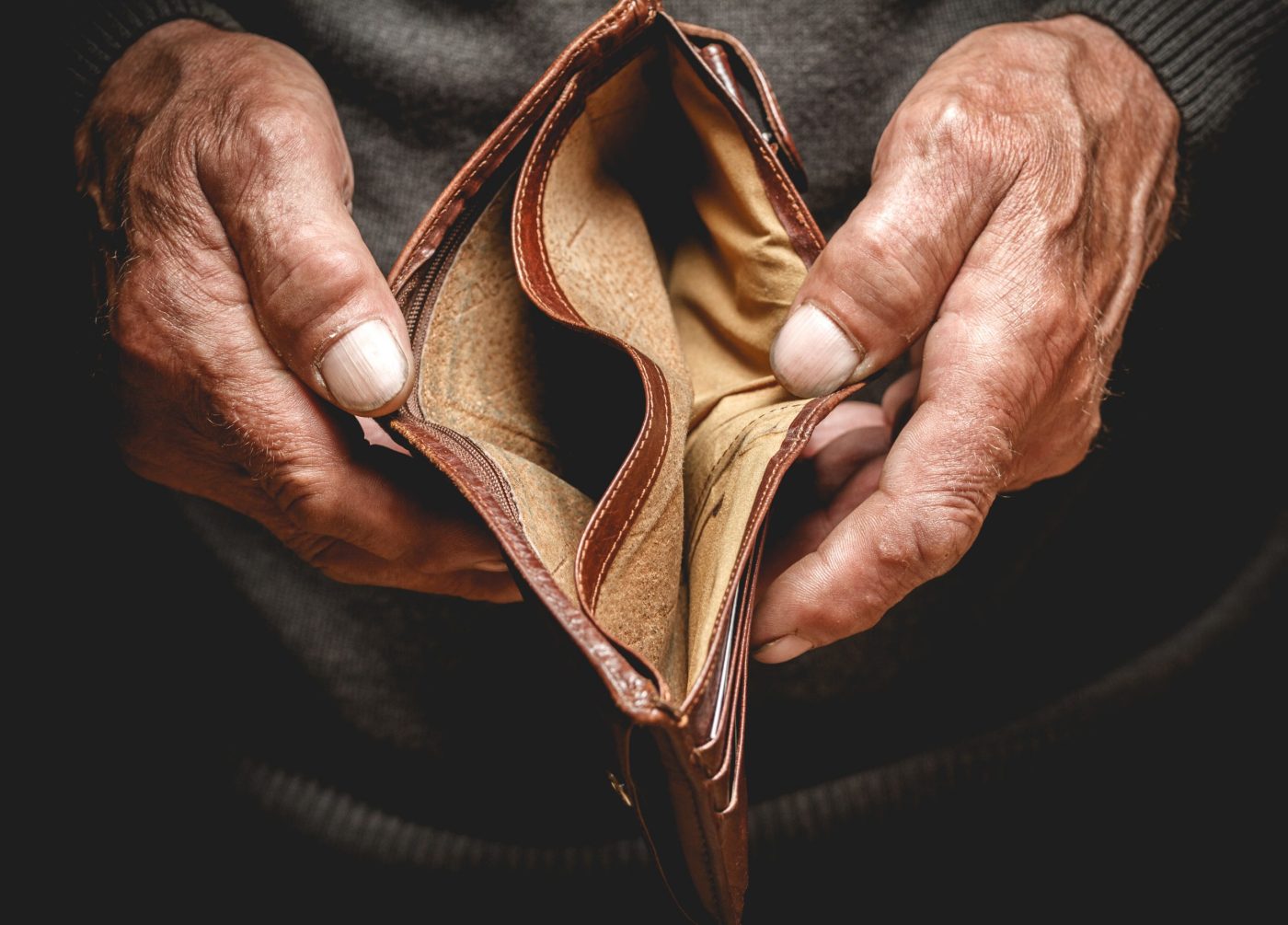 Guvernul condus de Marcel CIOLACU lucrează să reducă decalajele sociale/10 judeţe au înregistrat creșterea salariilor cu peste 20% Guvernul condus de Marcel CIOLACU lucrează să reducă decalajele sociale/10 judeţe au înregistrat creșterea salariilor cu peste 20%