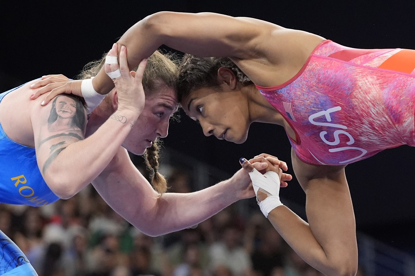 Horror! Cătălina Axente, scoasă pe targă la Jocurile Olimpice!