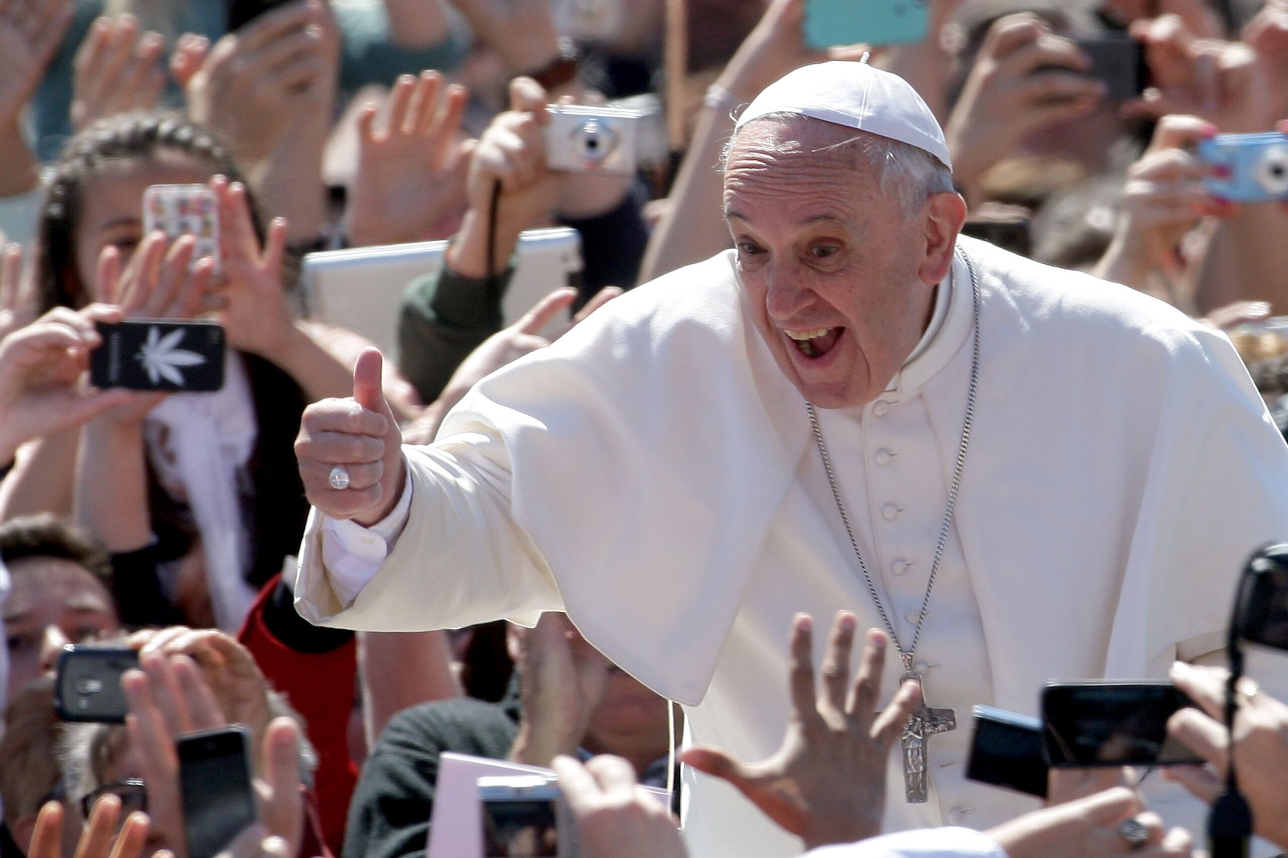 Papa Francisc, singurul suveran pontif în funcție care își publică o carte de memorii. Când va fi lansată „Hope”
