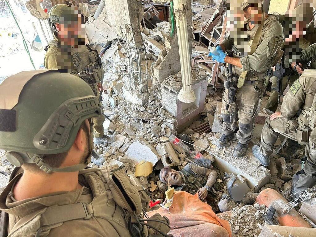 Noi detalii despe eliminarea liderului Hamas. Yahya Sinwar a fost împușcat în cap de un lunetist. Ce obiecte au găsit lângă el