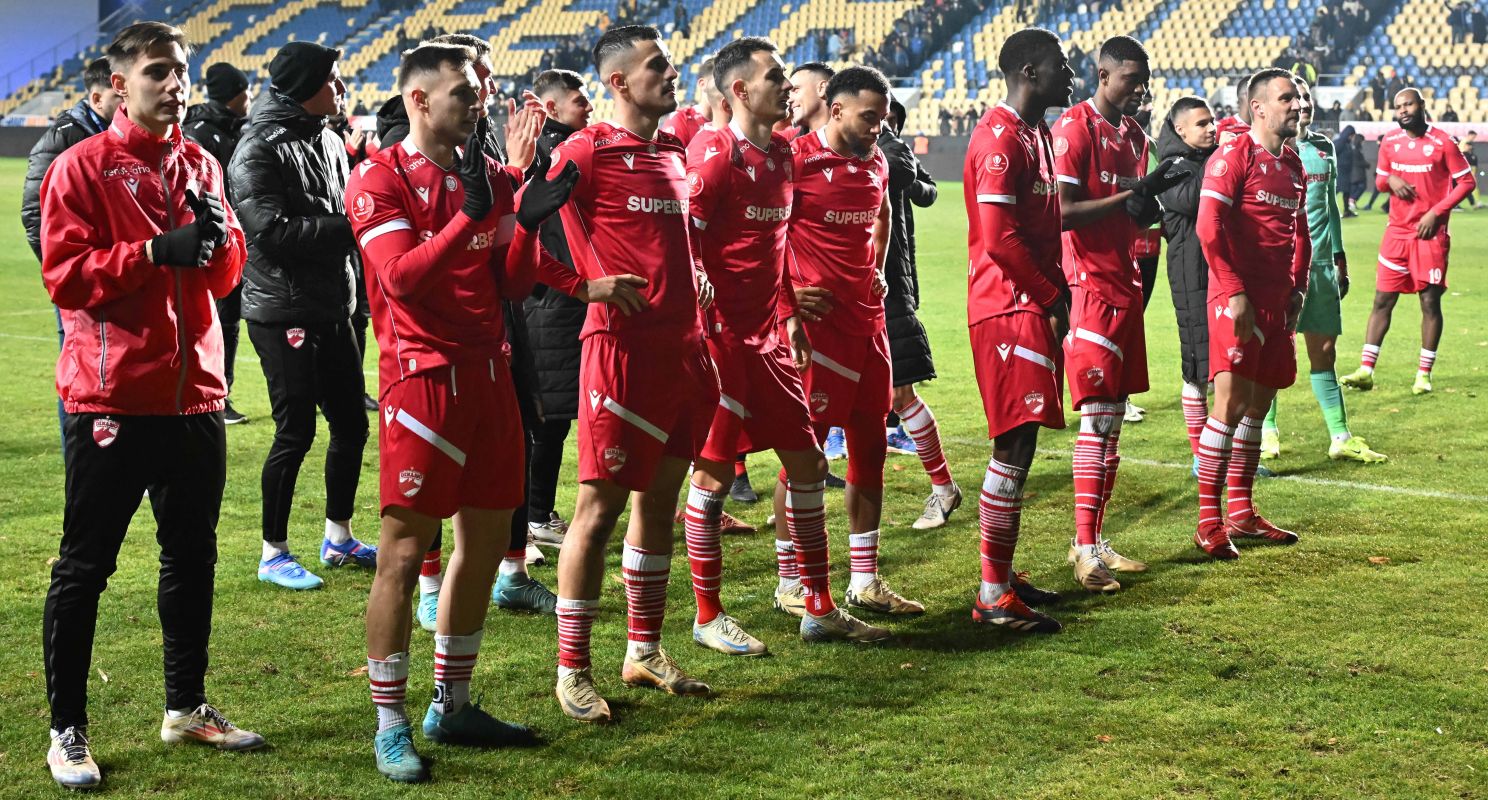 Cum poate Dinamo redeveni o forță în fotbalul românesc! „Aici ar trebui să investească în următoarea campanie de mercato” Cum poate Dinamo redeveni o forță în fotbalul românesc! „Aici ar trebui să investească în următoarea campanie de mercato”