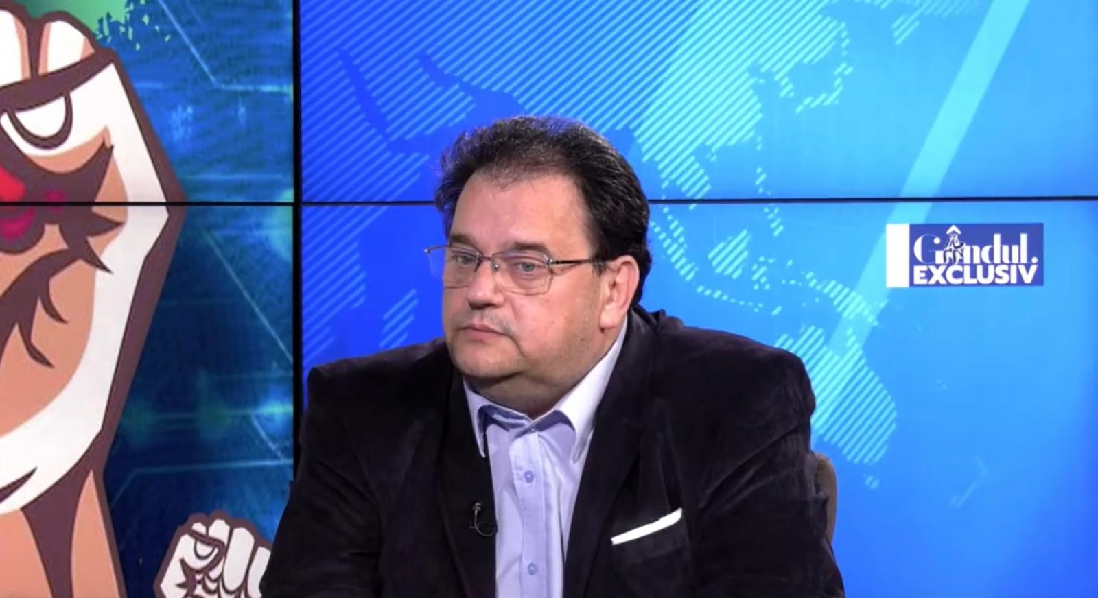 „Este privit ca un potențial angajat al unei companii importante din aparatul militar-industrial al SUA”