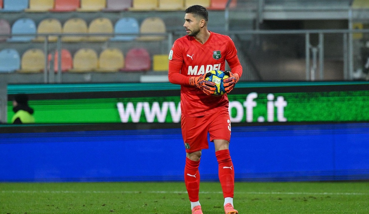 Horațiu Moldovan a luat cea mai mică notă de la Sassuolo. A încasat 3 goluri și italienii l-au pus la zid imediat Horațiu Moldovan a luat cea mai mică notă de la Sassuolo. A încasat 3 goluri și italienii l-au pus la zid imediat