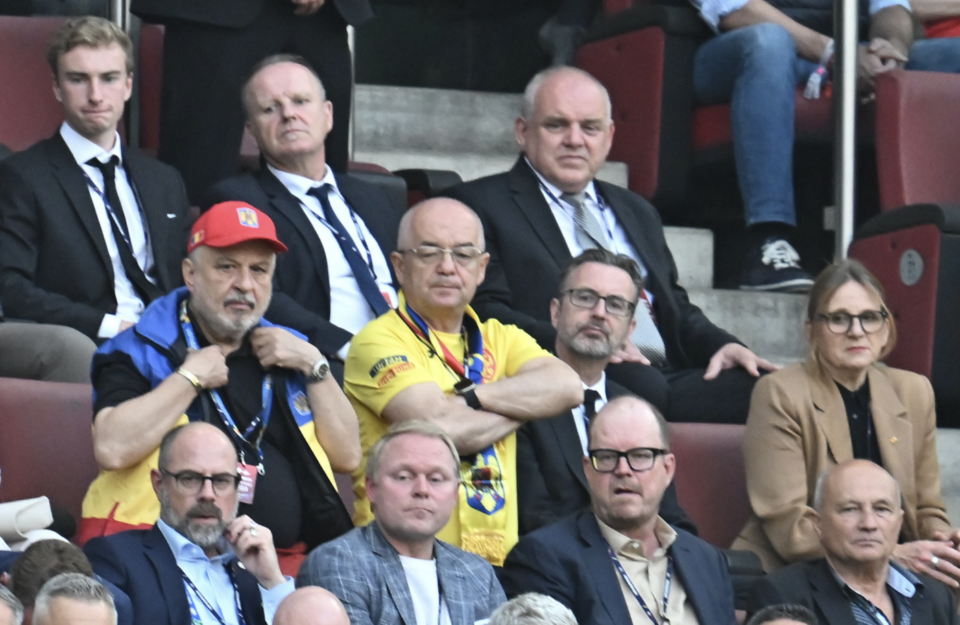 Emil Boc şi prioritățile din Cluj. Liderul din Superliga are linişte financiară şi face transferuri importante, dar bugetul pentru proiectul metroului a scăzut mult Emil Boc şi prioritățile din Cluj. Liderul din Superliga are linişte financiară şi face transferuri importante, dar bugetul pentru proiectul metroului a scăzut mult