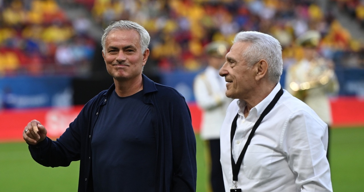 Jose Mourinho s-a operat și i-a trimis o poză lui Giovanni Becali. „Avea 3 găurele”