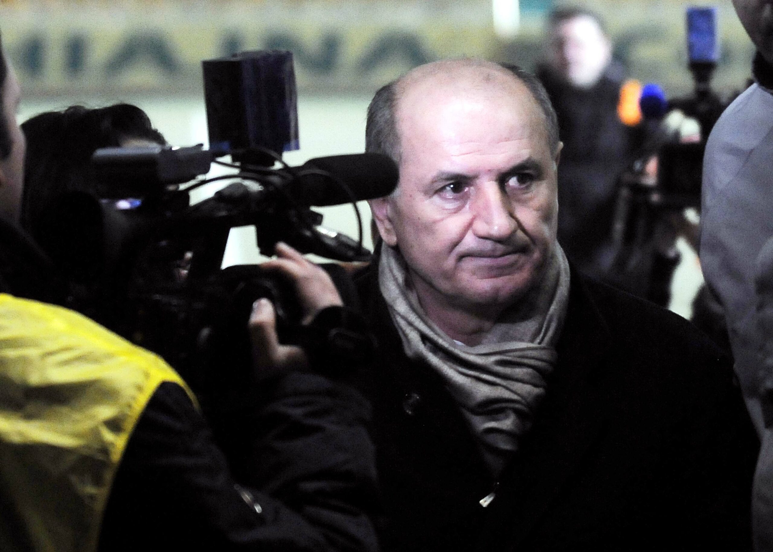 „L-am pus să semneze pe o bucată de hârtie”. Cum s-a asigurat fotbalistul că patronul milionar George Copos îi va da banii pe care îi datora