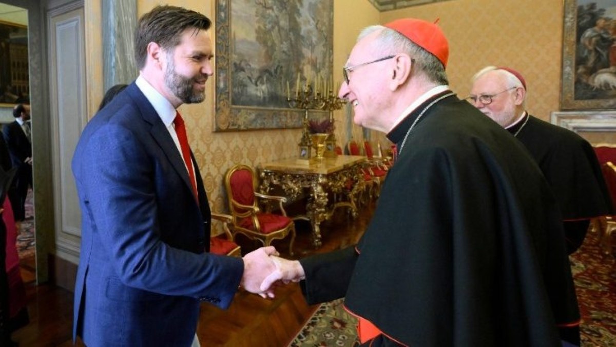 JD Vance nu va fi primit de Papa Francisc în timpul vizitei la Vatican. În ajunul Învierii, el s-a întâlnit cu cardinalul Pietro Parolin JD Vance nu va fi primit de Papa Francisc în timpul vizitei la Vatican. În ajunul Învierii, el s-a întâlnit cu cardinalul Pietro Parolin