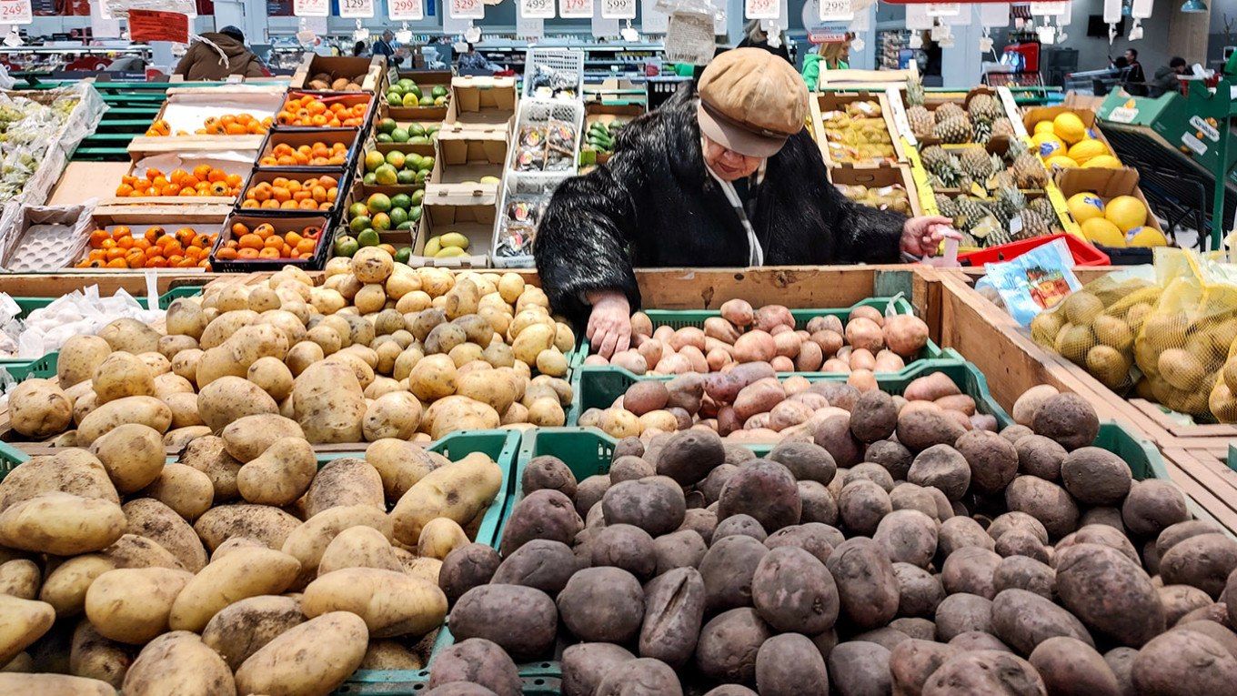 Ultima zvârcolire a unui imperiu în agonie. De ce e pe marginea prăpastiei economia Rusiei?
