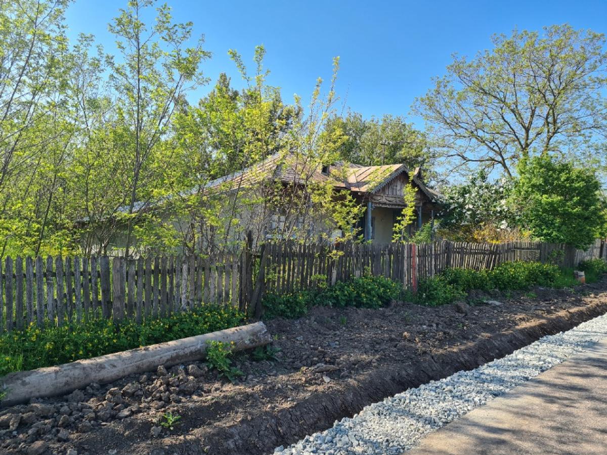 Locuințele disponibile în România la maximum 35.000 de euro. Opțiuni de apartamente, case bătrânești și construcții noi din lemn sau BCA