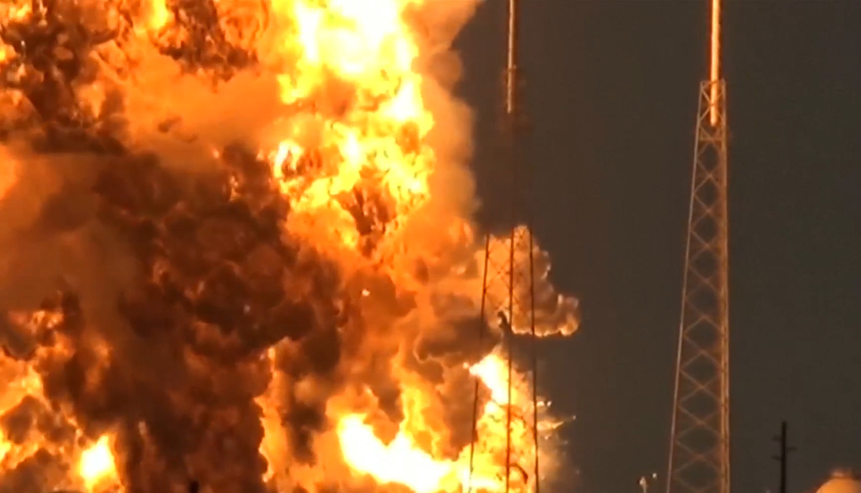 Racheta SpaceX explodează într-o minge de foc uriașă