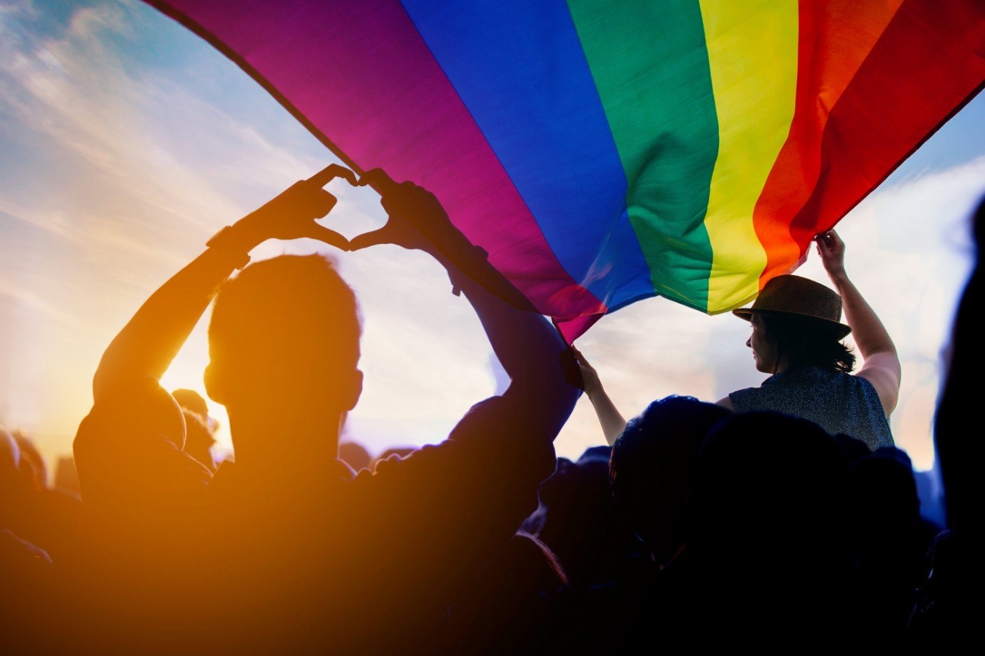 Curtea Constituțională a Ungariei cere recunoașterea cuplurilor gay căsătorite peste hotare Curtea Constituțională a Ungariei cere recunoașterea cuplurilor gay căsătorite peste hotare