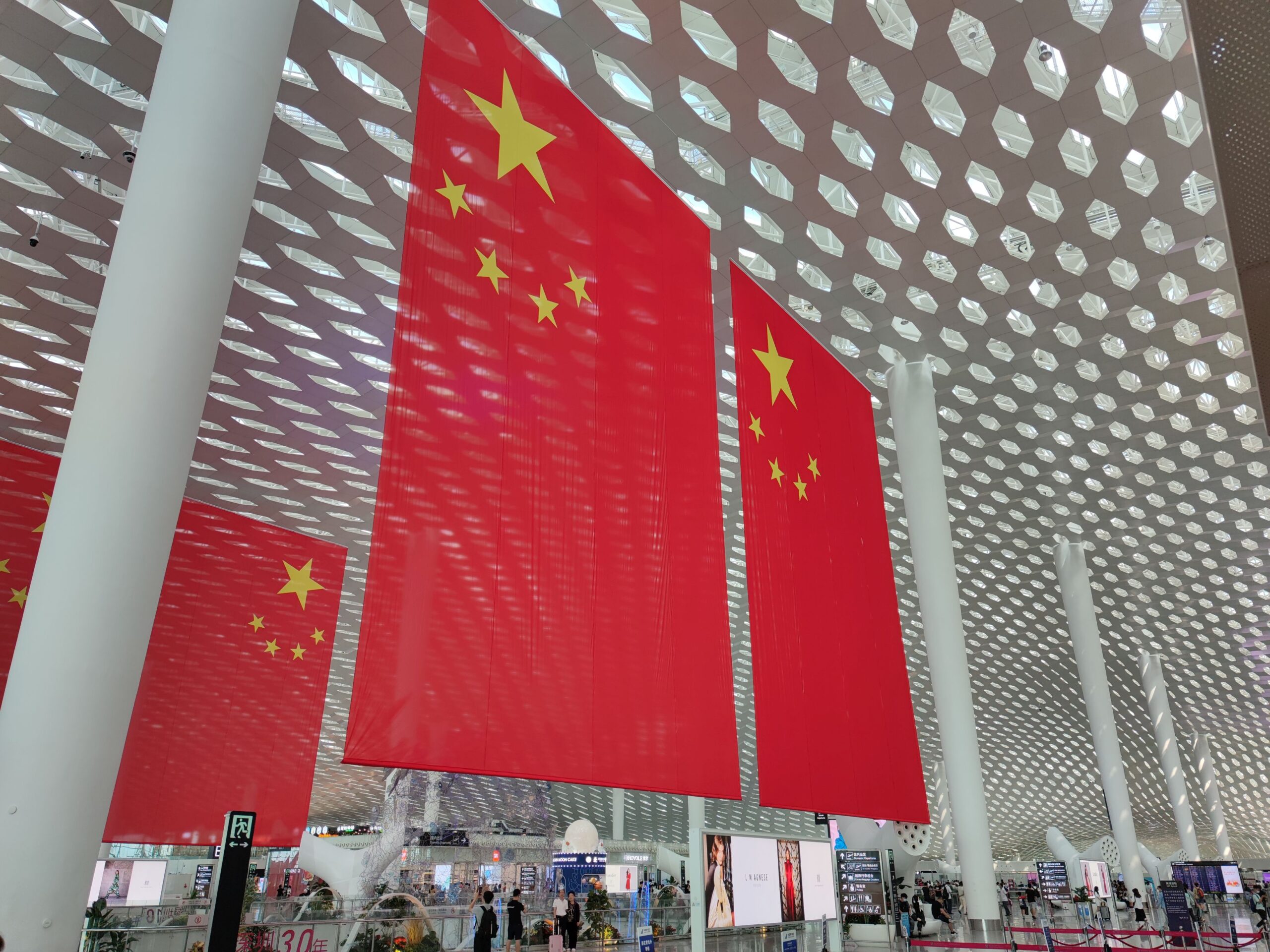 Industria auto, aproape de a opri producția în întreaga lume din cauza lipsei de minereuri rare. Acestea sunt blocate de China la export