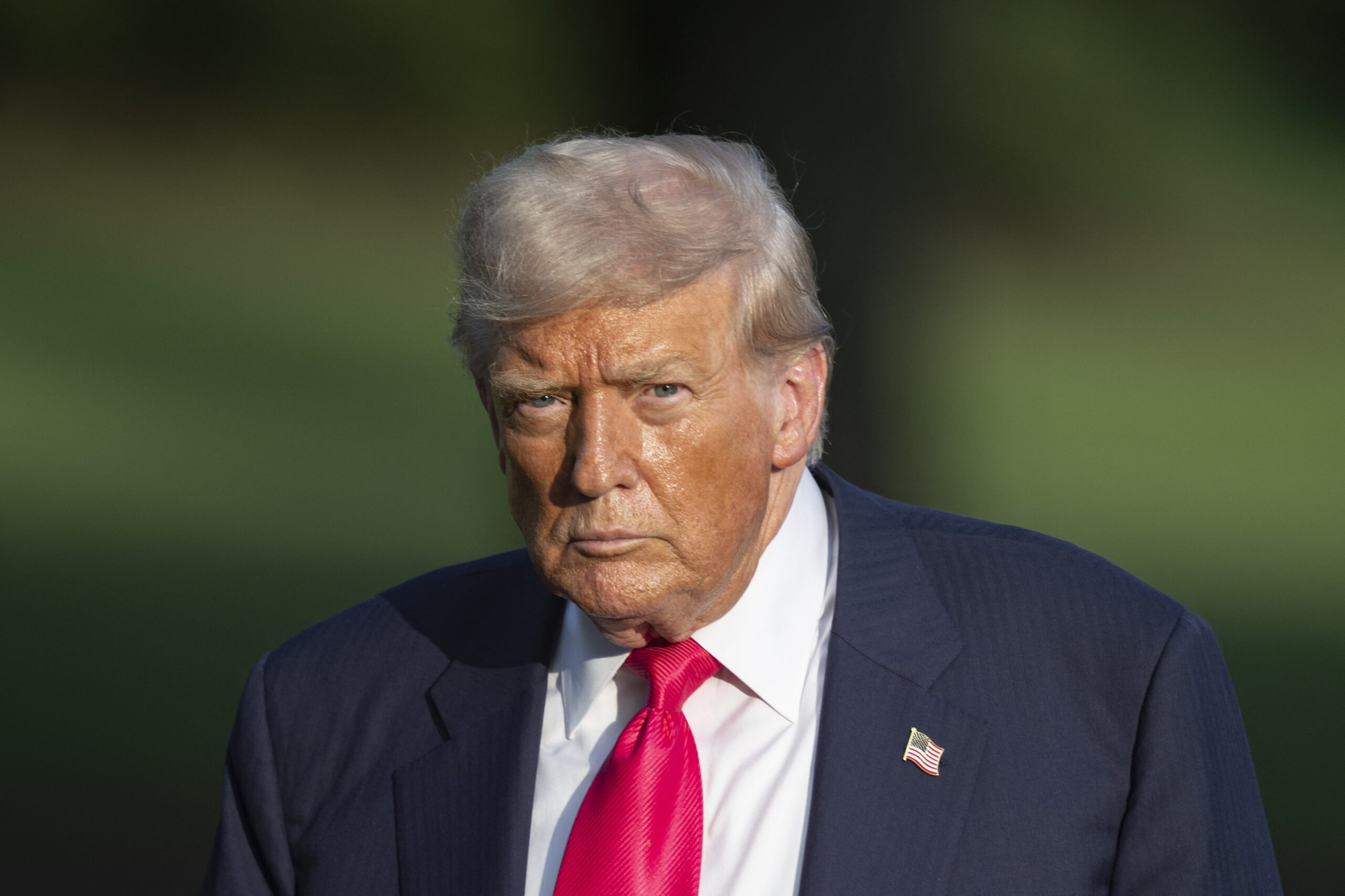 Trump contraatacă, după ce o curte de apel federală a decis că taxele vamale impuse de el sunt ilegale: „Toate sunt încă în vigoare”