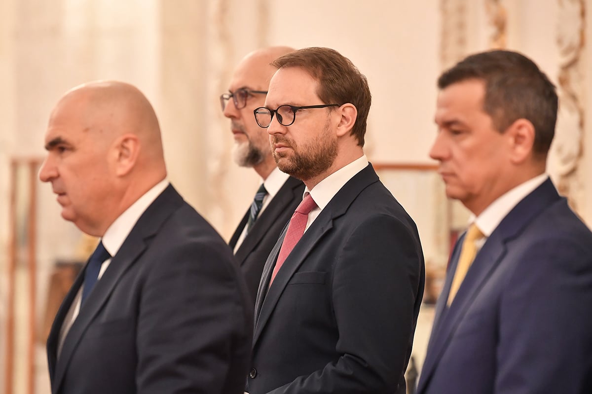 Coaliția analizează scăderea salariilor cu 10% în toată administrația de stat pentru 2026