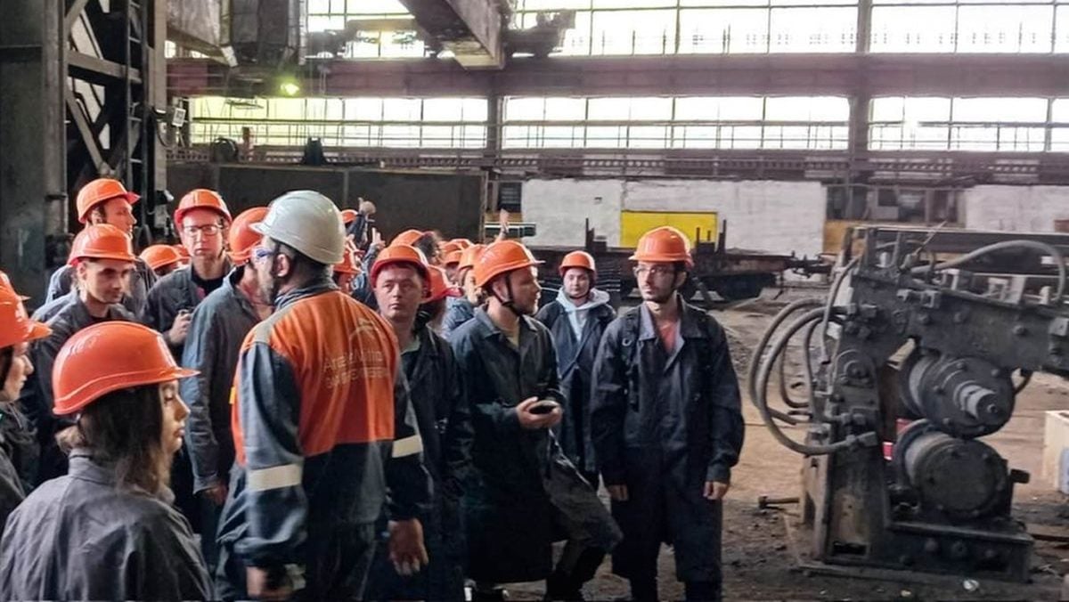 Ofertă de salvare a ArcelorMittal Hunedoara, de la investitori turci, după anunţul de închidere. Combinatul din România nu i-a primit, reclamă autorităţile