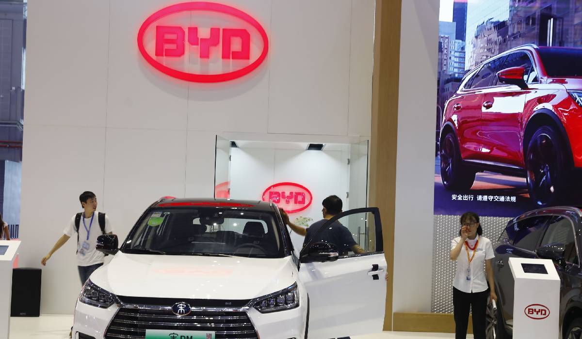 China va salva locurile de muncă din industria auto europeană, dar își va devora rivalii China va salva locurile de muncă din industria auto europeană, dar își va devora rivalii