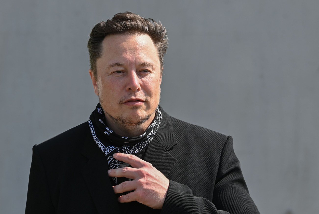 Threads bate X-ul lui Elon Musk pe mobil pentru prima dată și își consolidează creșterea prin integrarea cu Instagram