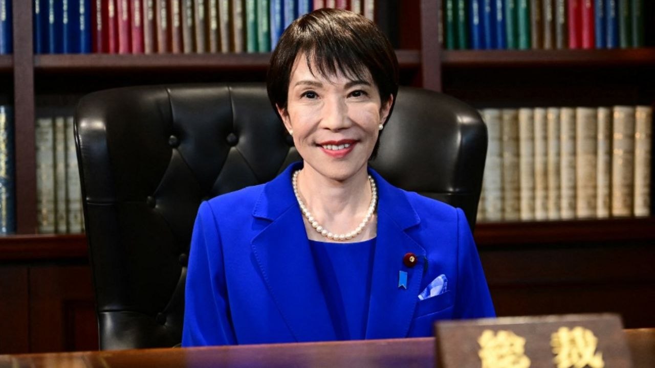 Cum și-a salvat prima femeie premier a Japoniei partidul de pe buza prăpastiei