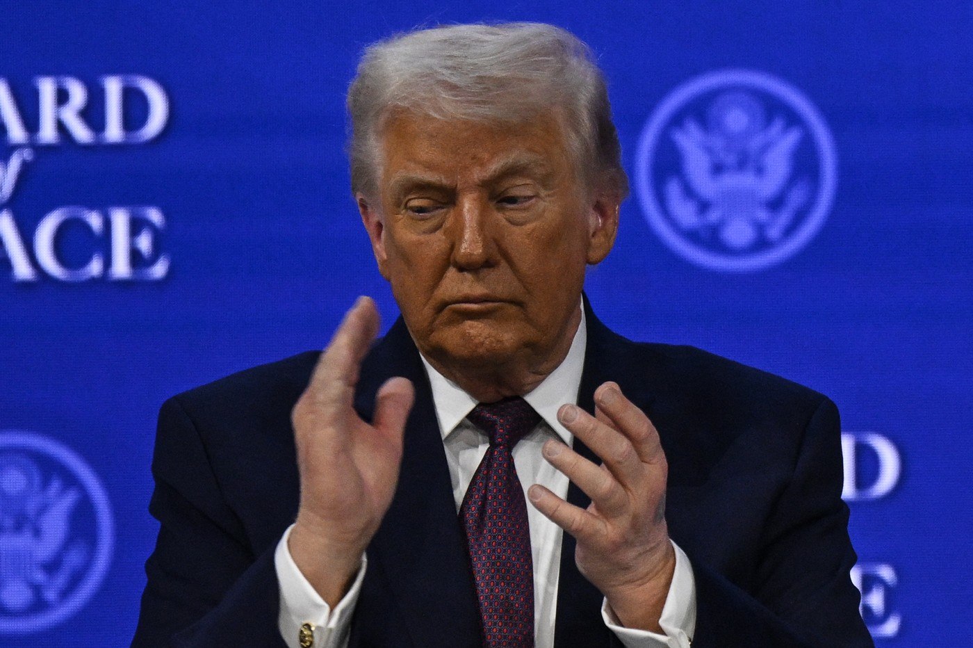 Zece mișcări ale lui Trump care schimbă America și lumea