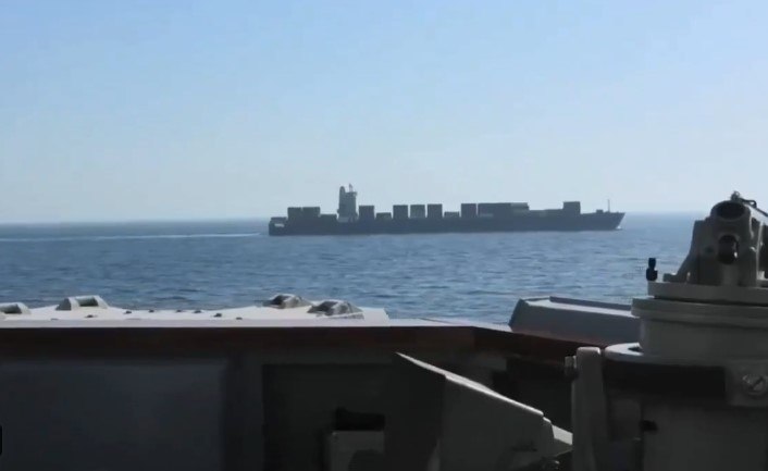 Detalii despre nava iraniană confiscată de armata SUA. De ce ar fi încercat să fenteze blocada