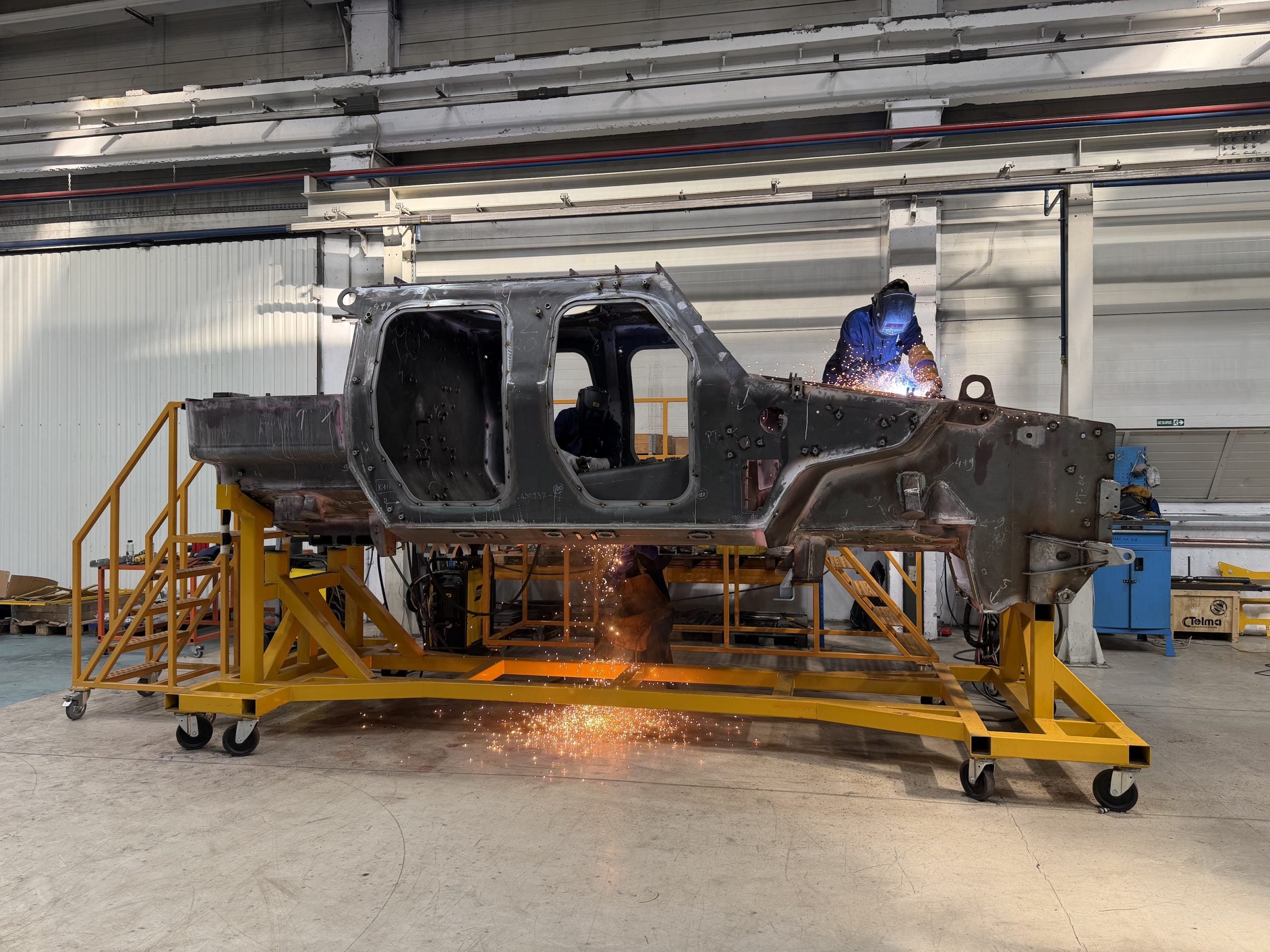 Turcii de la Otokar cumpără producătorul de blindate Automecanica din Mediaș