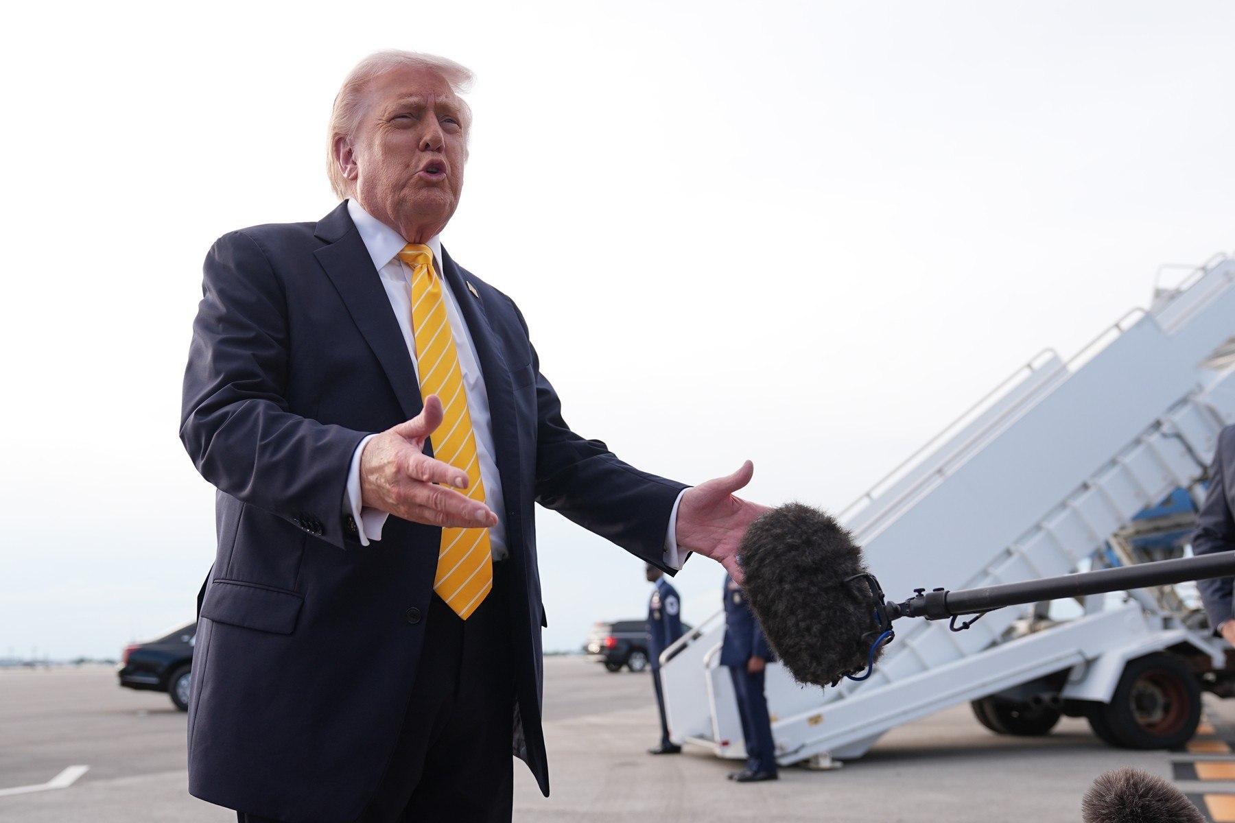 Trump amenință cu mai multe tăieri, după ce SUA au anunțat retragerea a 5.000 de soldați din Germania