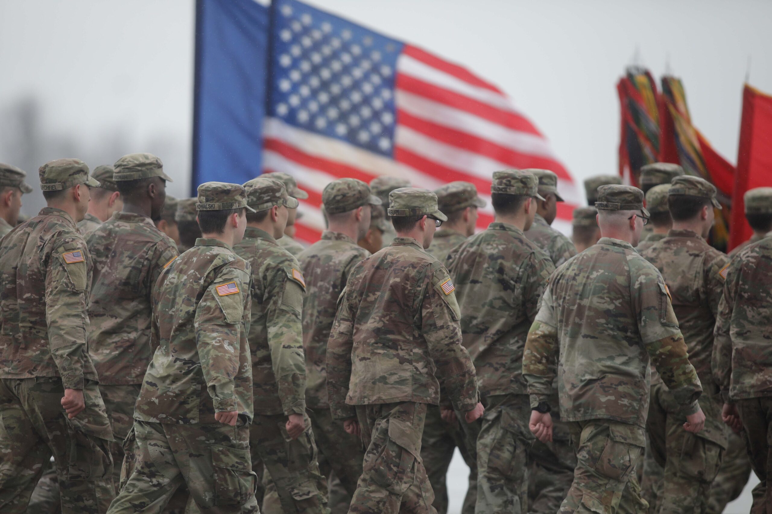 Haos la Pentagon: 4.000 de militari opriți din drum spre Polonia în ultimul moment. „Nu aveau nicio idee că urma să se întâmple” Haos la Pentagon: 4.000 de militari opriți din drum spre Polonia în ultimul moment. „Nu aveau nicio idee că urma să se întâmple”