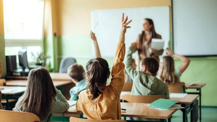 Elevii de clasa a II-a au susținut Evaluarea Națională după un nou model de testare Elevii de clasa a II-a au susținut Evaluarea Națională după un nou model de testare
